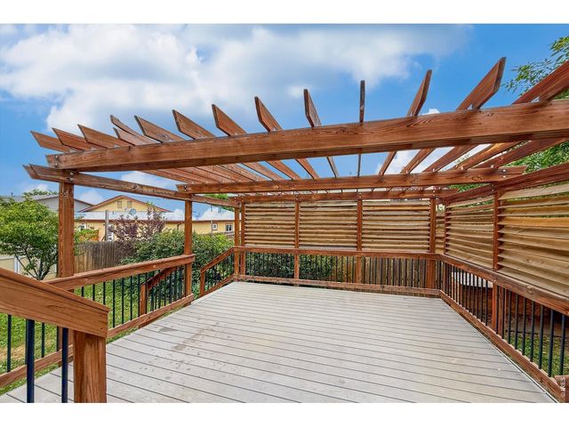 1739 Shavano St, Longmont, CO 80504