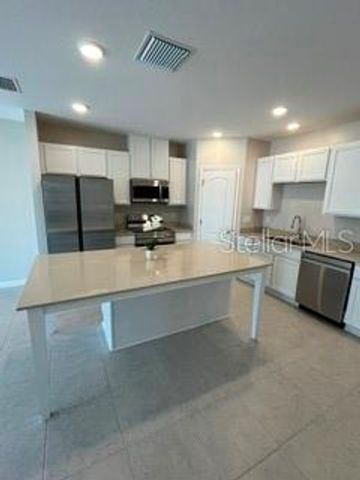 4117 COLLEGIATE BOULEVARD, Lakeland, FL 33803