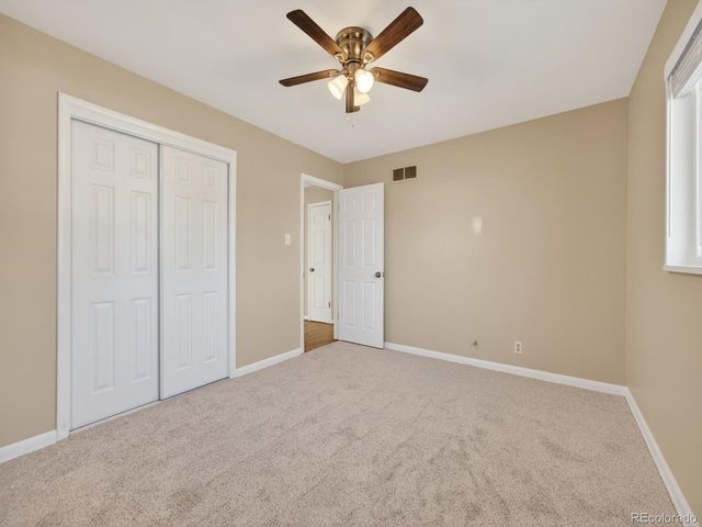 950 Jamaica St, Aurora, CO 80010