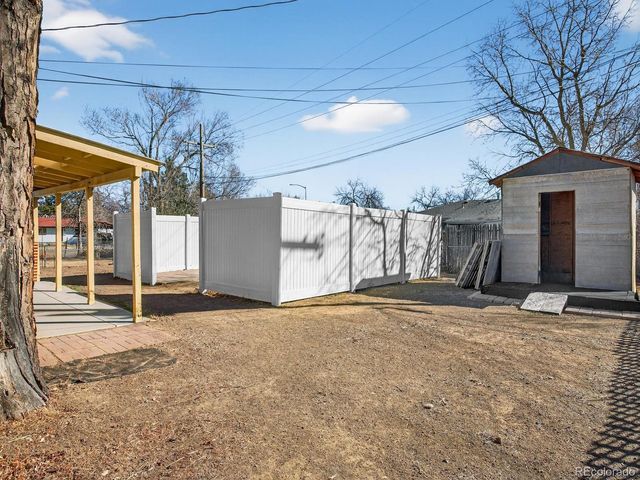 950 Jamaica St, Aurora, CO 80010