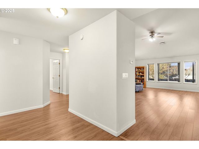 2657 GREYFOX Dr, Sutherlin, OR 97479