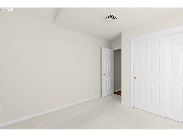 2657 GREYFOX Dr, Sutherlin, OR 97479