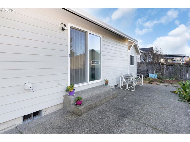 2657 GREYFOX Dr, Sutherlin, OR 97479