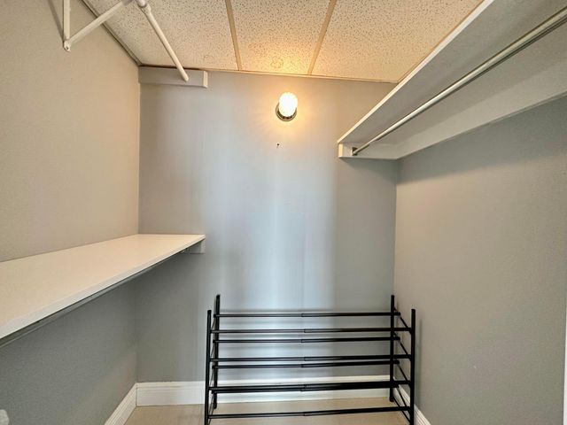 1985 S Ocean Drive 21a, Hallandale Beach, FL 33009