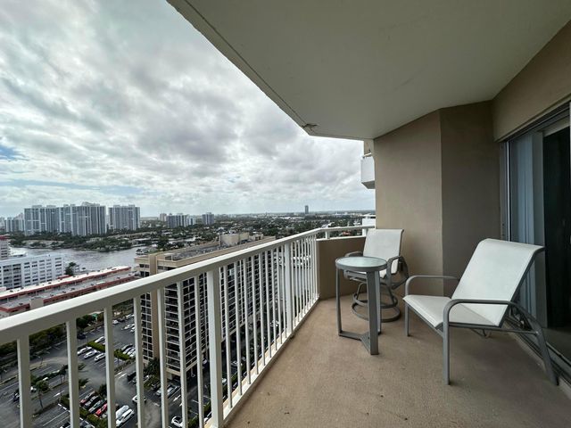 1985 S Ocean Drive 21a, Hallandale Beach, FL 33009