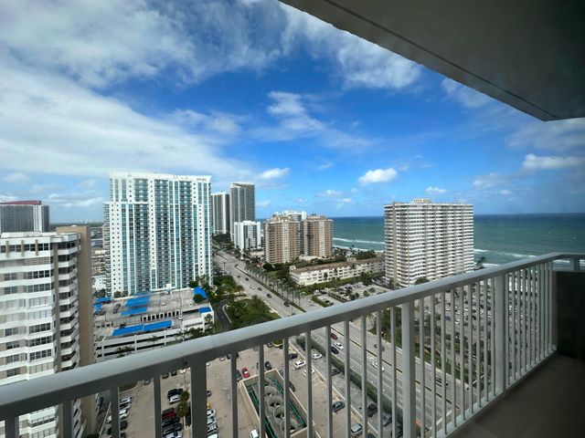 1985 S Ocean Drive 21a, Hallandale Beach, FL 33009