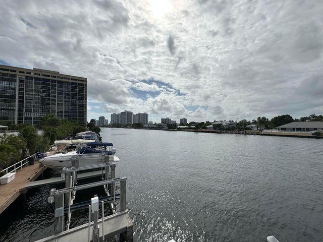 1985 S Ocean Drive 21a, Hallandale Beach, FL 33009