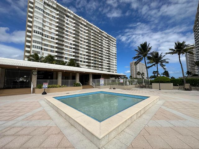 1985 S Ocean Drive 21a, Hallandale Beach, FL 33009