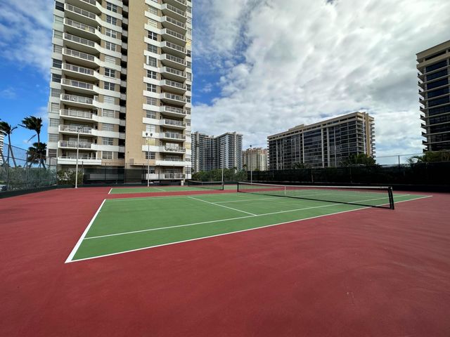 1985 S Ocean Drive 21a, Hallandale Beach, FL 33009