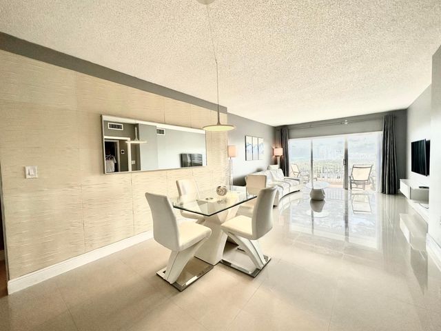 1985 S Ocean Drive 21a, Hallandale Beach, FL 33009