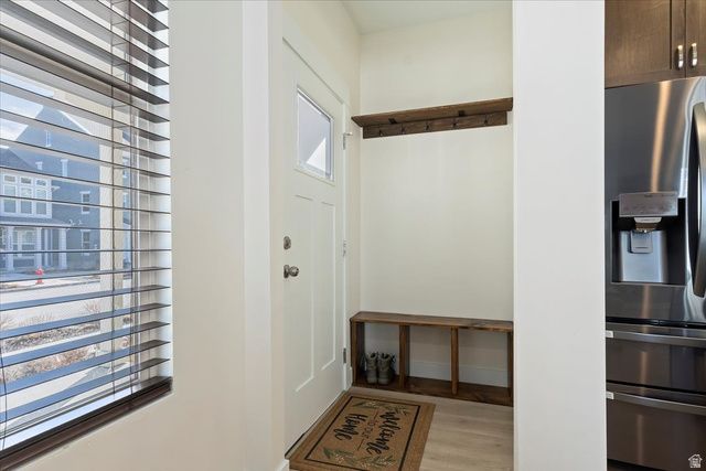 11764 S LEANDER DR, South Jordan, UT 84009