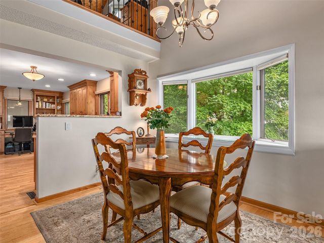 503 Fleetwood Plaza, Laurel Park, NC 28739