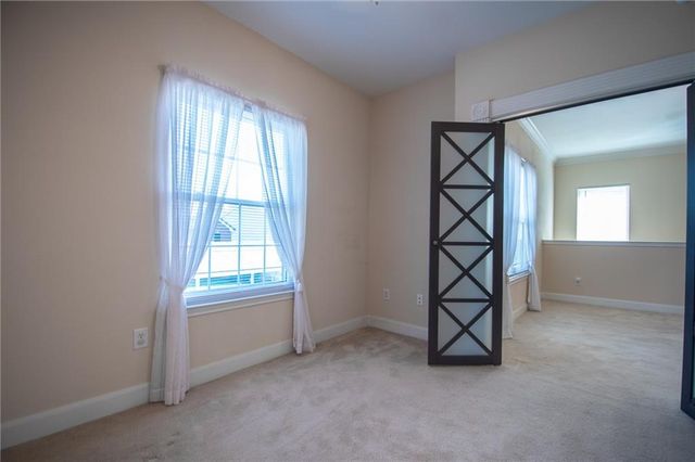 11604 Tomahawk Creek Parkway L, Leawood, KS 66211