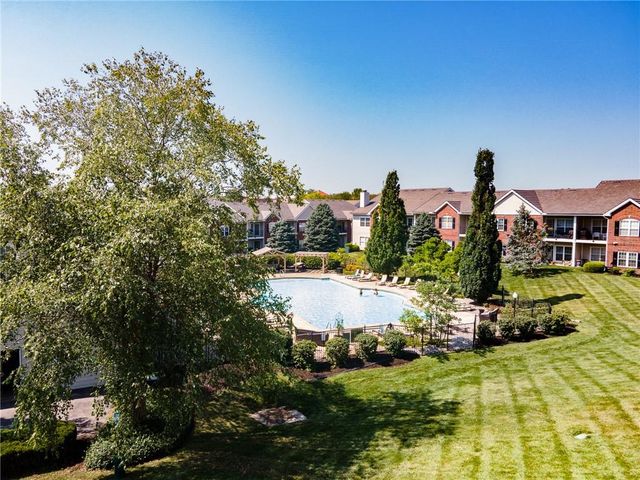 11604 Tomahawk Creek Parkway L, Leawood, KS 66211