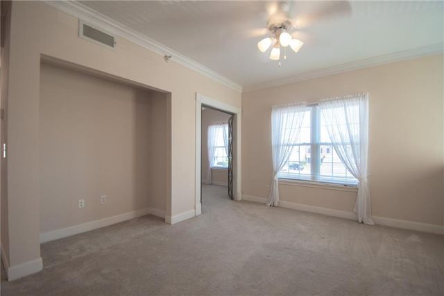 11604 Tomahawk Creek Parkway L, Leawood, KS 66211