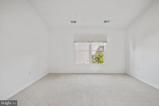 11565 HILL MEADE LN, Woodbridge, VA 22192