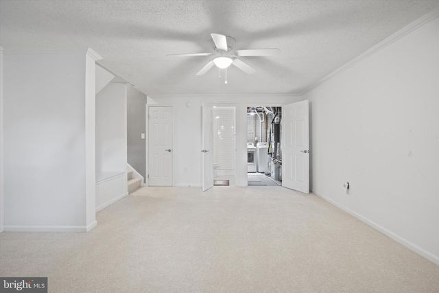 11565 HILL MEADE LN, Woodbridge, VA 22192