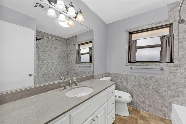 4602 NE Dearborn Ave, Lawton, OK 73507