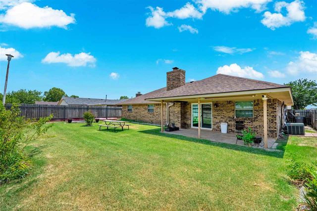 4602 NE Dearborn Ave, Lawton, OK 73507