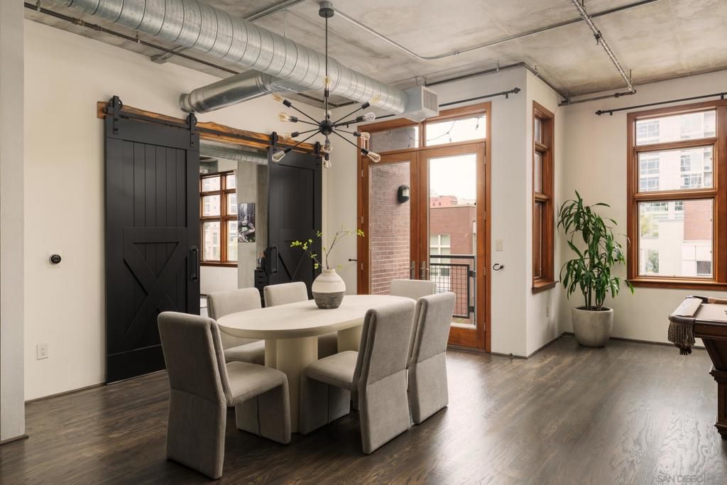 Image 4 of property listing at 877 Island Ave 302, San Diego, CA 92101