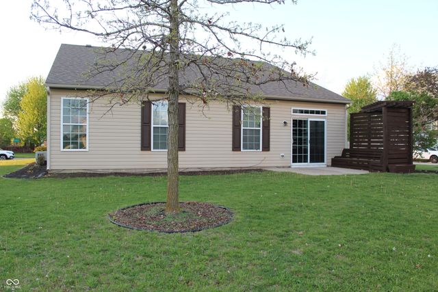 8583 Frosty Rose Drive, Avon, IN 46123