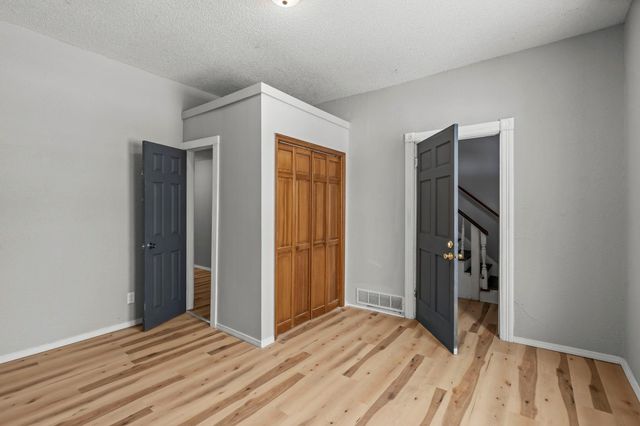 275 Western Avenue S, Saint Paul, MN 55102