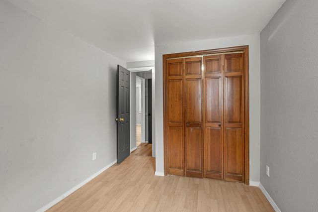 275 Western Avenue S, Saint Paul, MN 55102