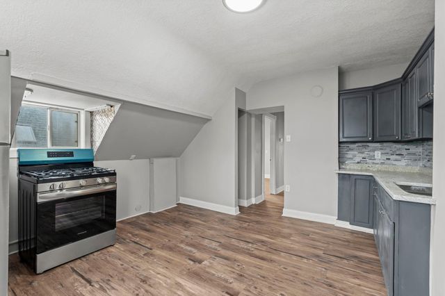 275 Western Avenue S, Saint Paul, MN 55102