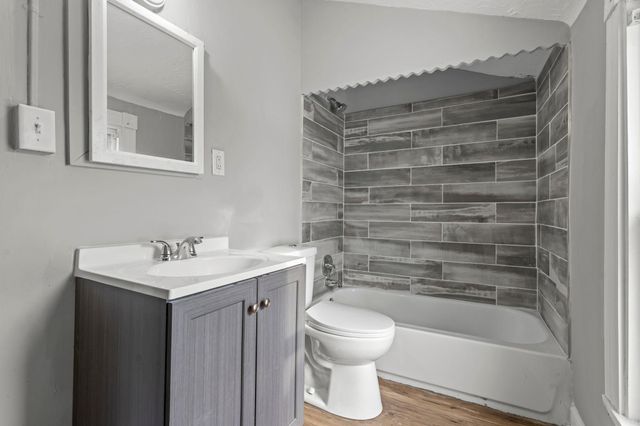 275 Western Avenue S, Saint Paul, MN 55102