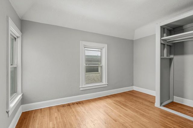 275 Western Avenue S, Saint Paul, MN 55102