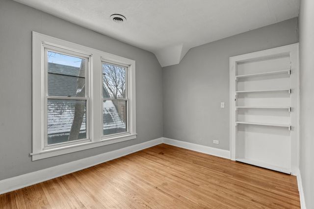 275 Western Avenue S, Saint Paul, MN 55102