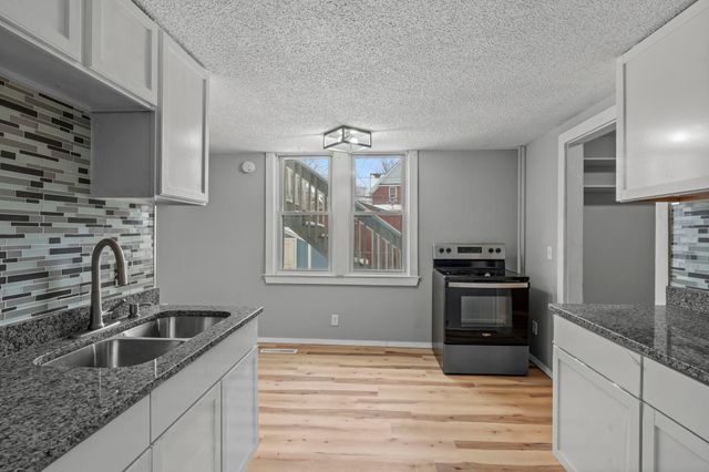 275 Western Avenue S, Saint Paul, MN 55102