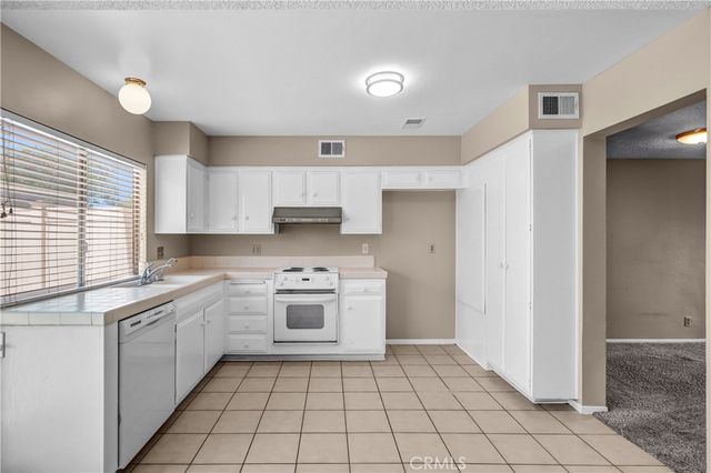 4014 Via Encinas, Cypress, CA 90630