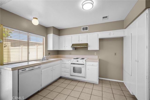 4014 Via Encinas, Cypress, CA 90630