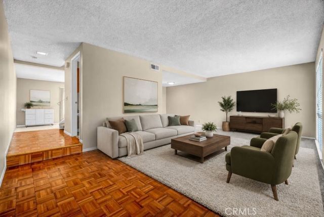 4014 Via Encinas, Cypress, CA 90630
