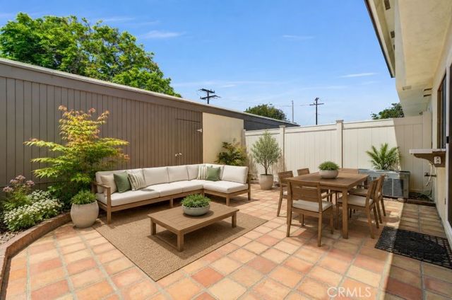 4014 Via Encinas, Cypress, CA 90630