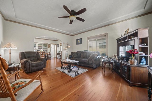 515 N Main St, Jackson, CA 95642