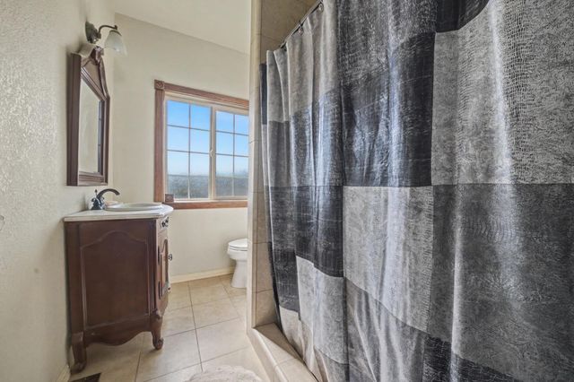 515 N Main St, Jackson, CA 95642