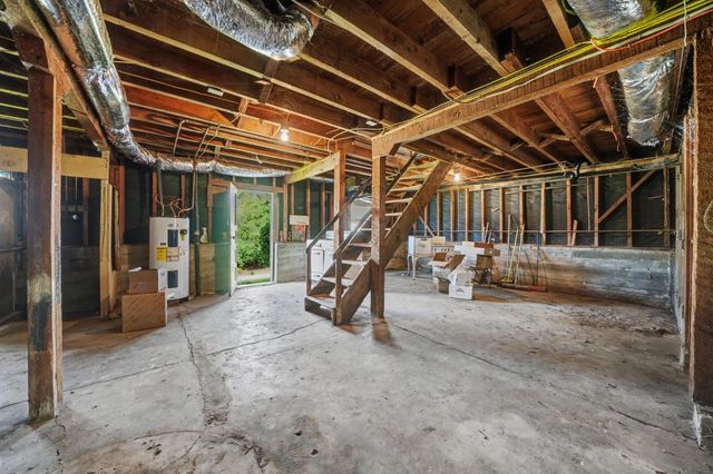 515 N Main St, Jackson, CA 95642