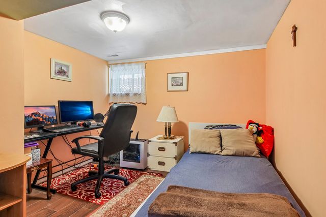 2842 N Mont Clare Avenue, Chicago, IL 60634