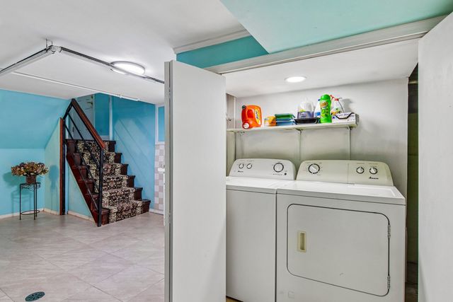 2842 N Mont Clare Avenue, Chicago, IL 60634