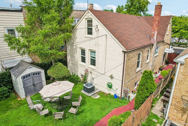 2842 N Mont Clare Avenue, Chicago, IL 60634