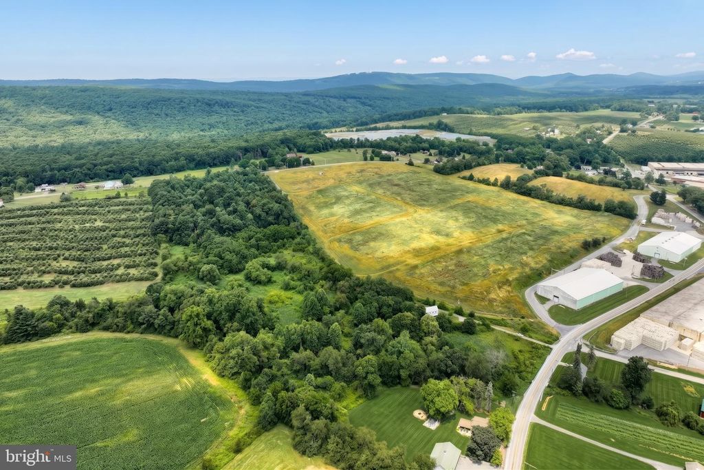 1500 GABLERS RD, Gardners, PA 17324