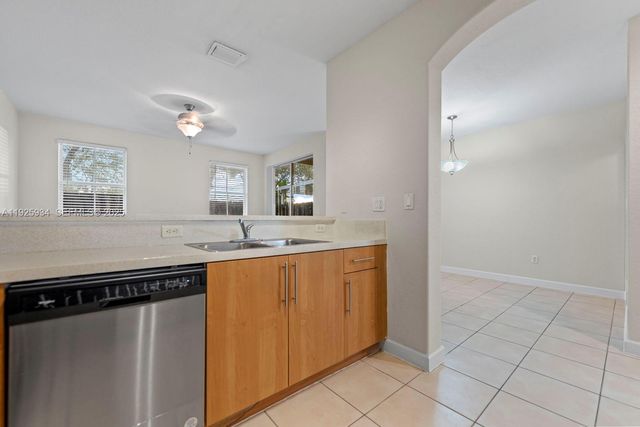 2512 SE 15th Ct, Homestead, FL 33035