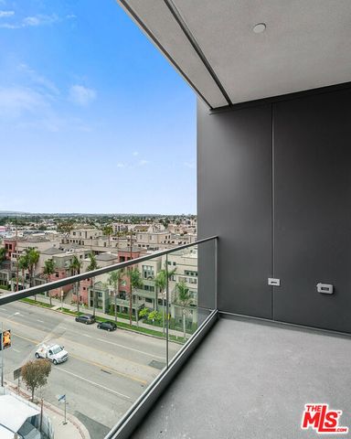 3688 Overland Avenue 523, Los Angeles, CA 90034