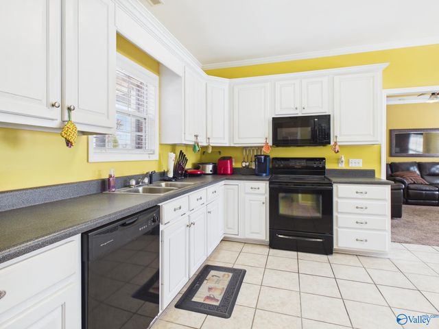 10 Sonya Lane, Florence, AL 35633