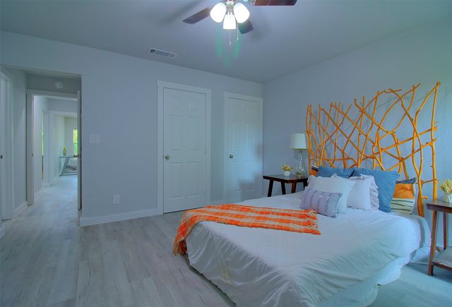 7325 Aberdeen Drive, Fort Worth, TX 76116