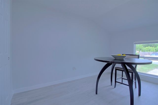 7325 Aberdeen Drive, Fort Worth, TX 76116