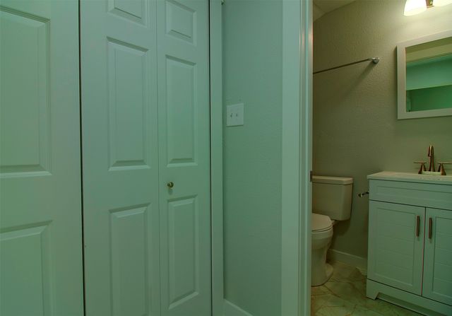 7325 Aberdeen Drive, Fort Worth, TX 76116
