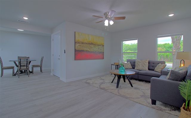 7325 Aberdeen Drive, Fort Worth, TX 76116